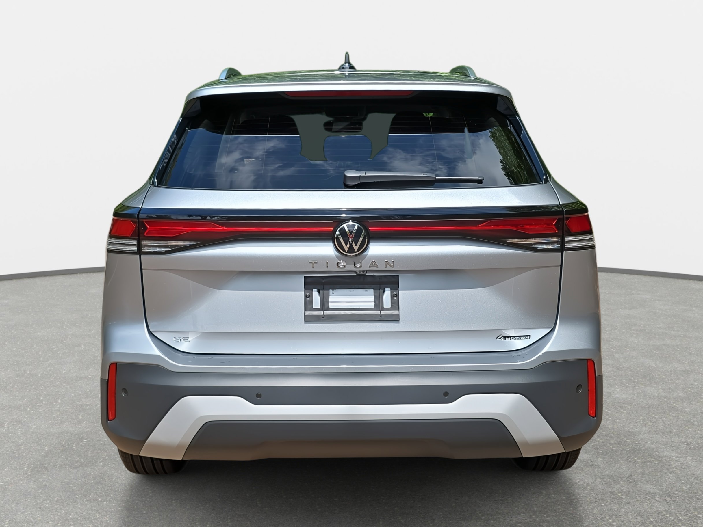 2025 Volkswagen Tiguan SE photo 2