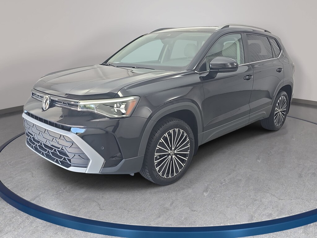 Used 2025 Volkswagen Taos 1.5T SE SUV