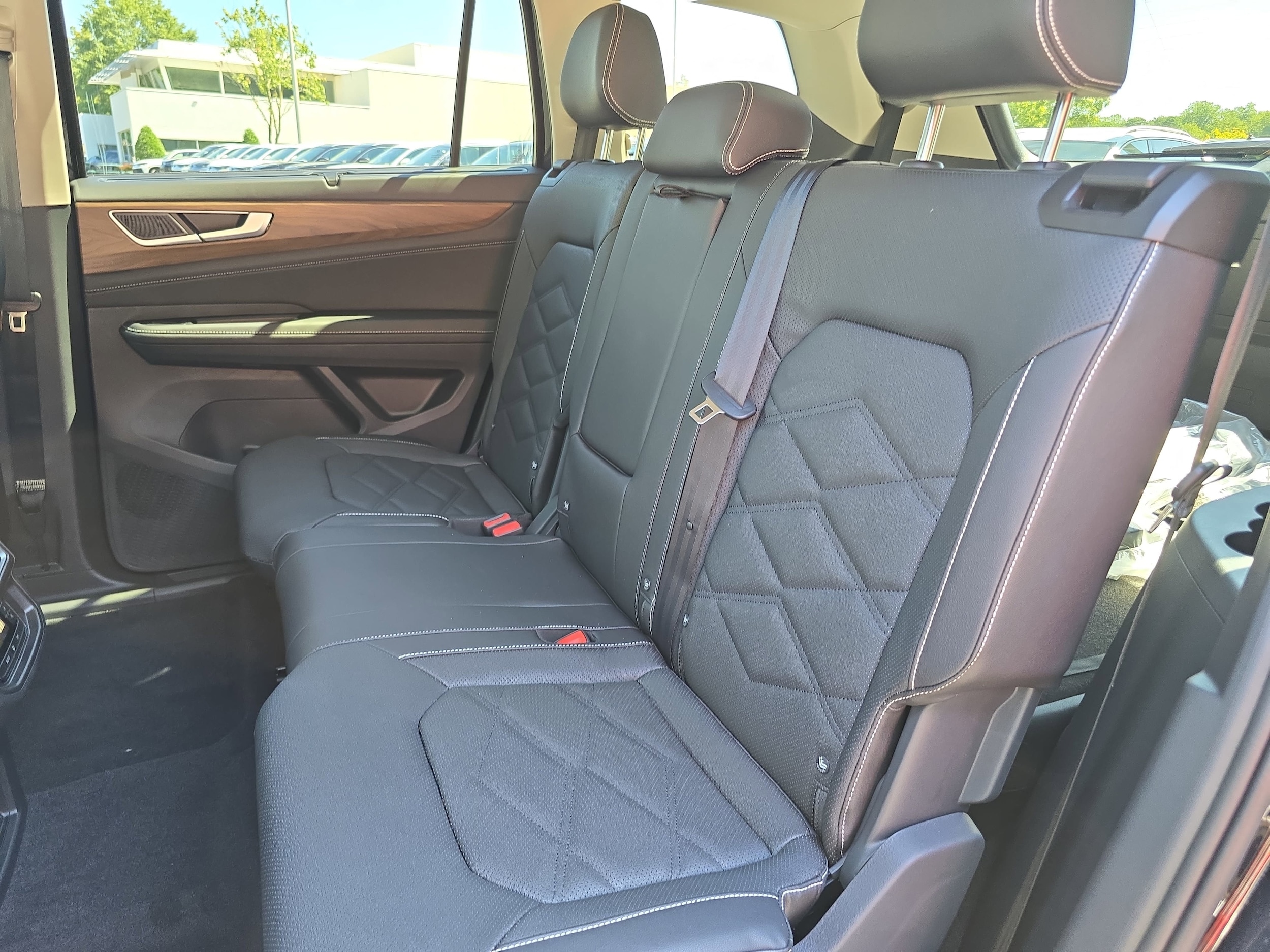 2026 Volkswagen Atlas SE w/Tech - Photo 15