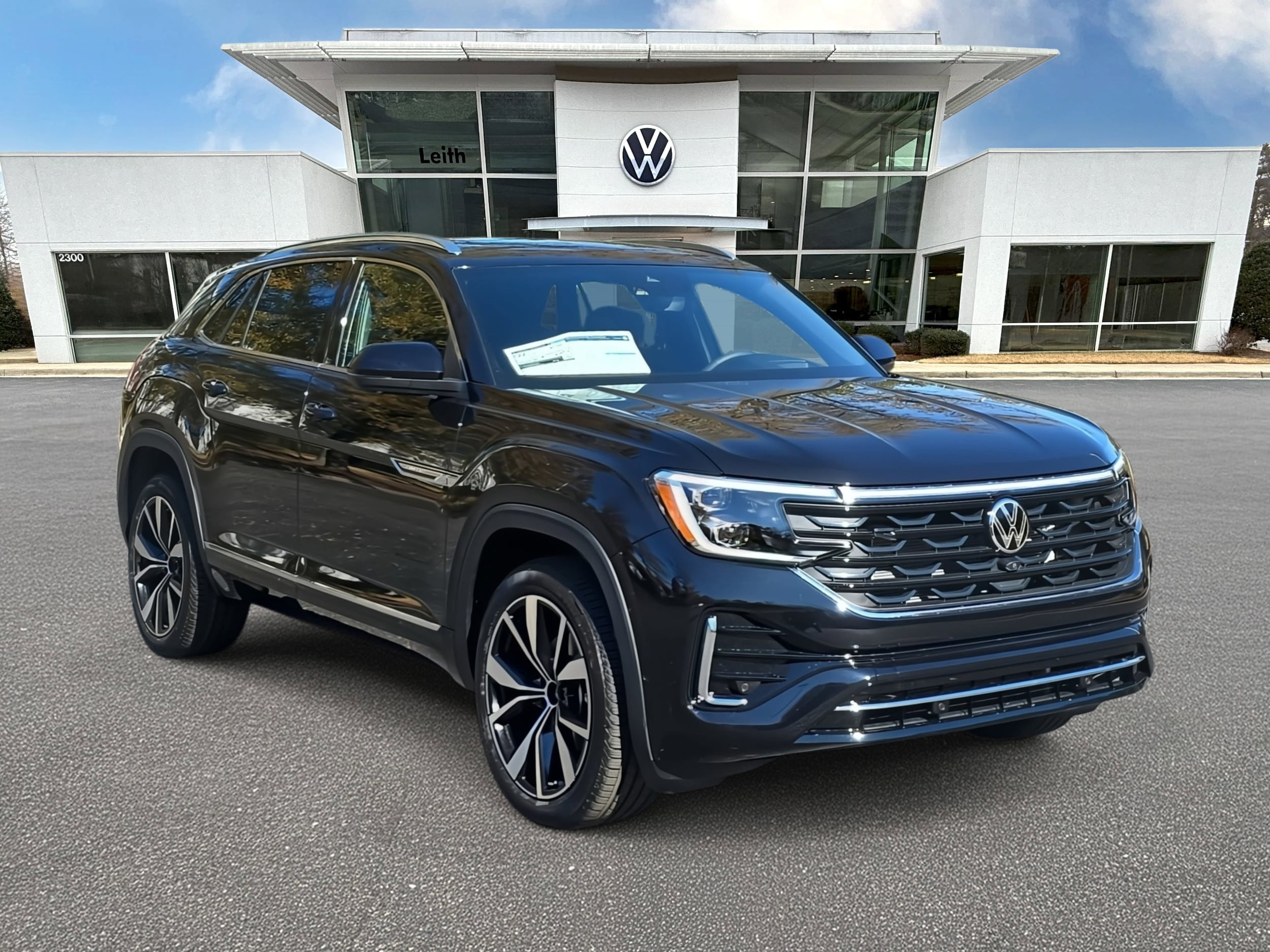 2026 Volkswagen Atlas Cross Sport SEL Premium R-LINE's photo