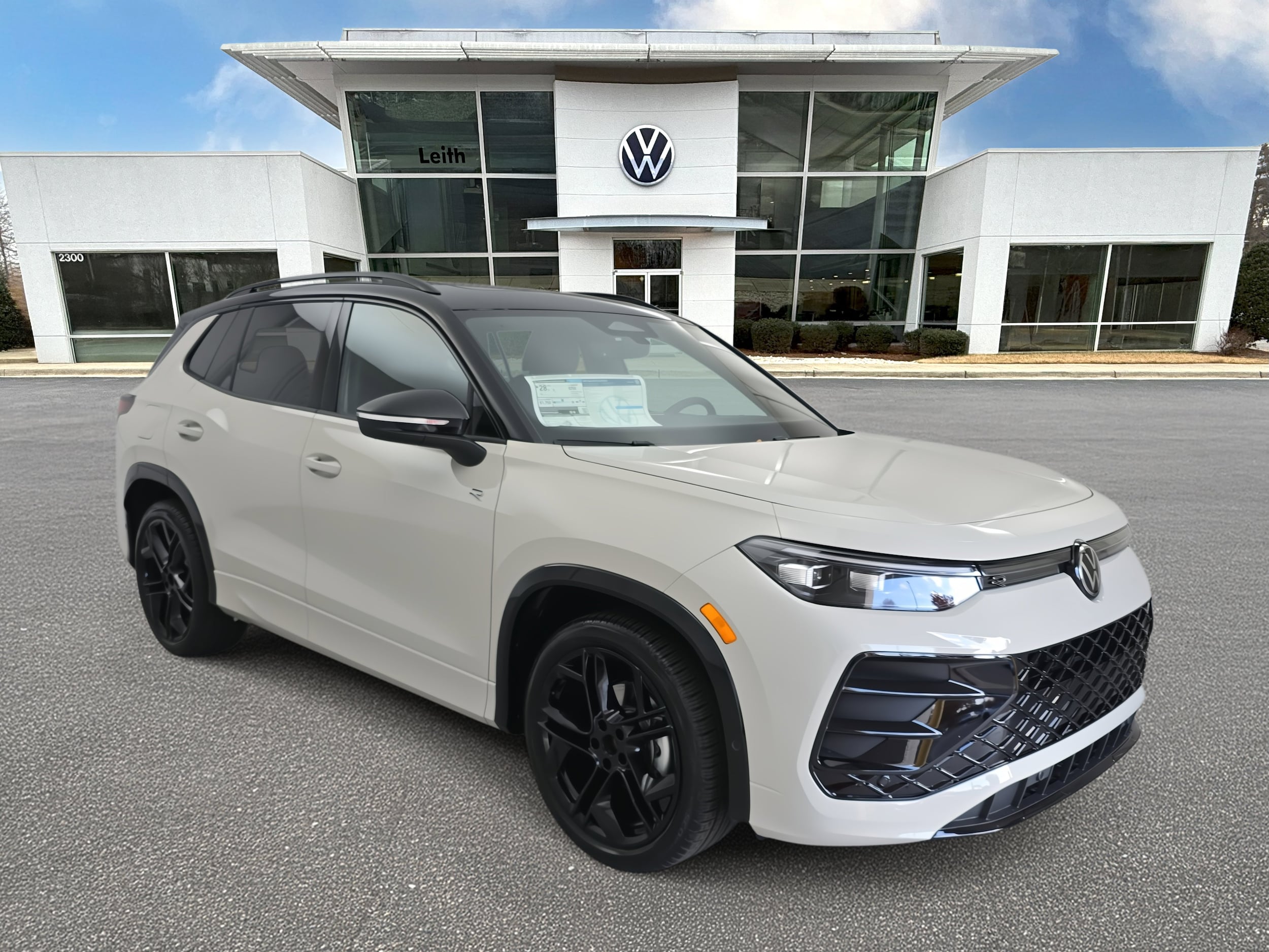 2026 Volkswagen Tiguan SE R-LINE BLACK's photo