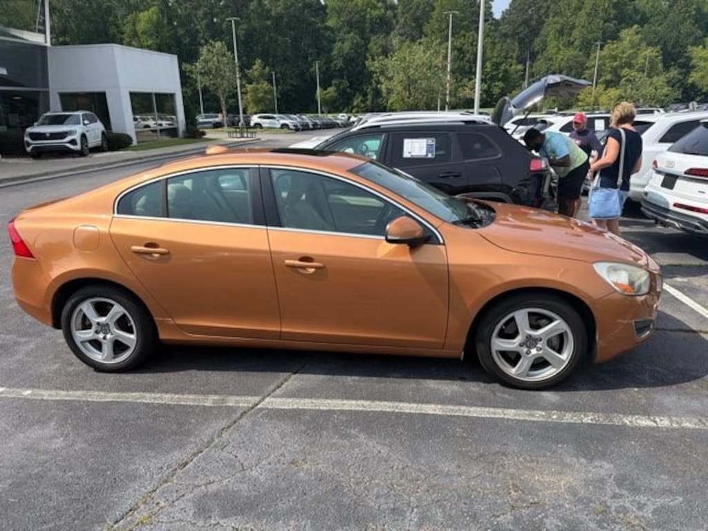 Used 2013 Volvo S60 T5 Sedan