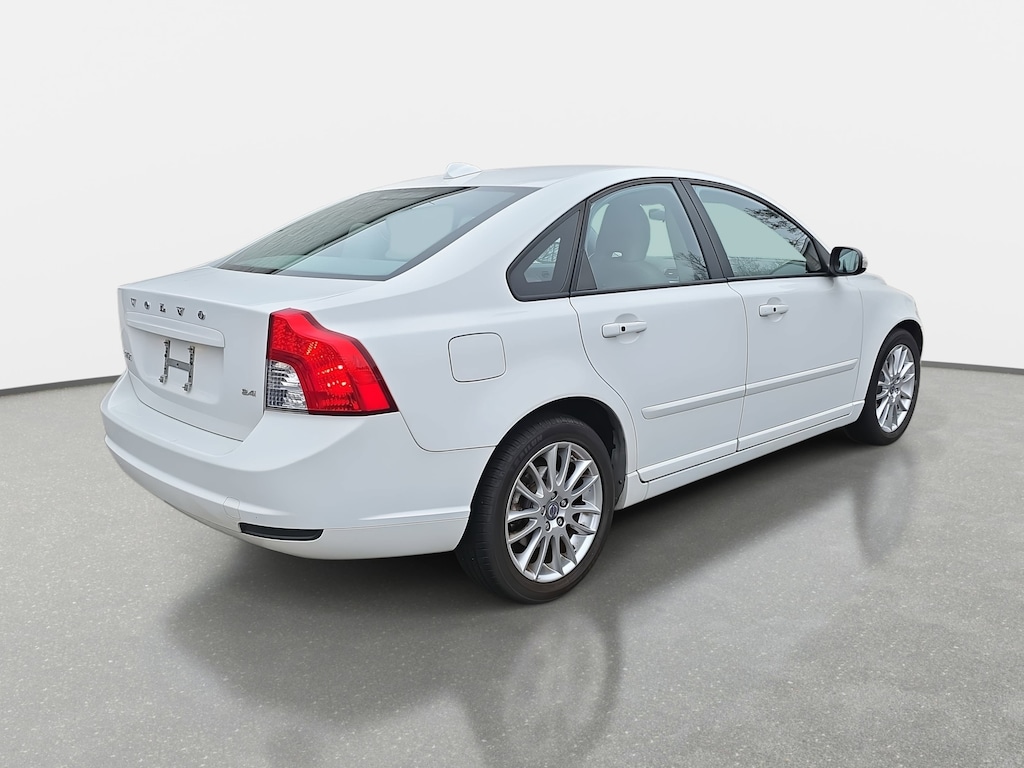 Used 2010 Volvo S40 2.4i Sedan