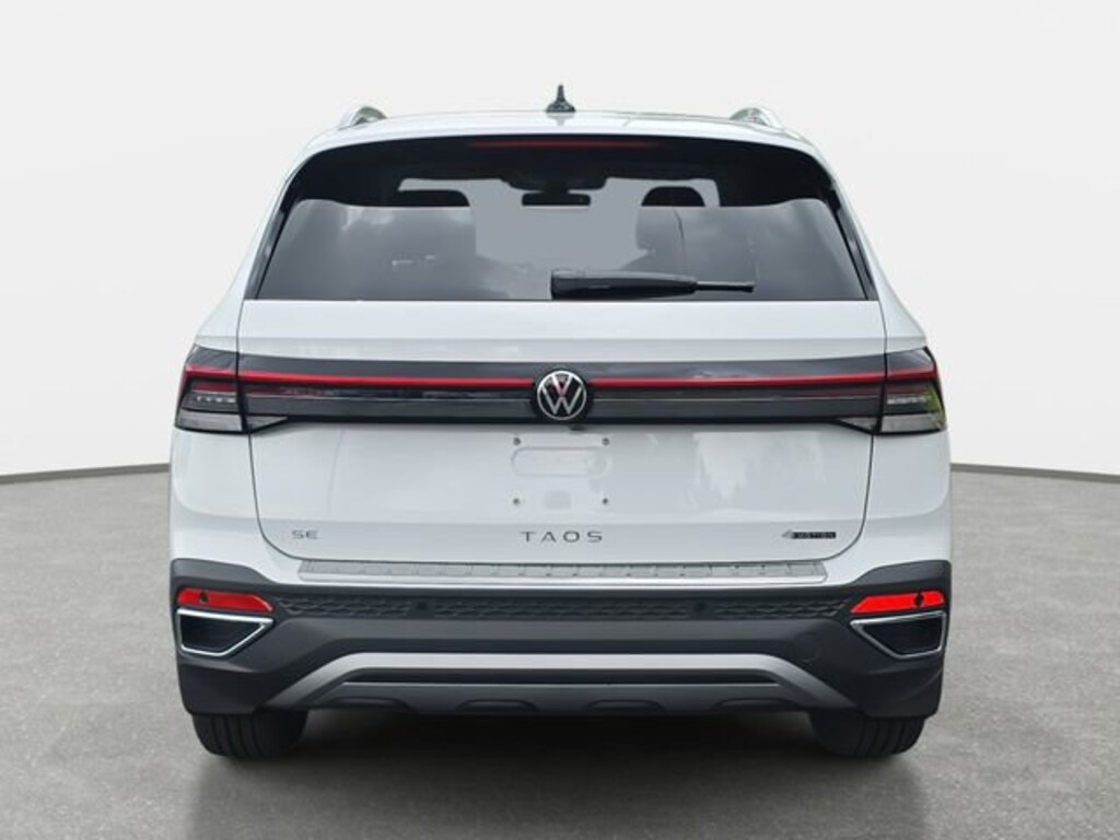 Used 2025 Volkswagen Taos 1.5T SE SUV