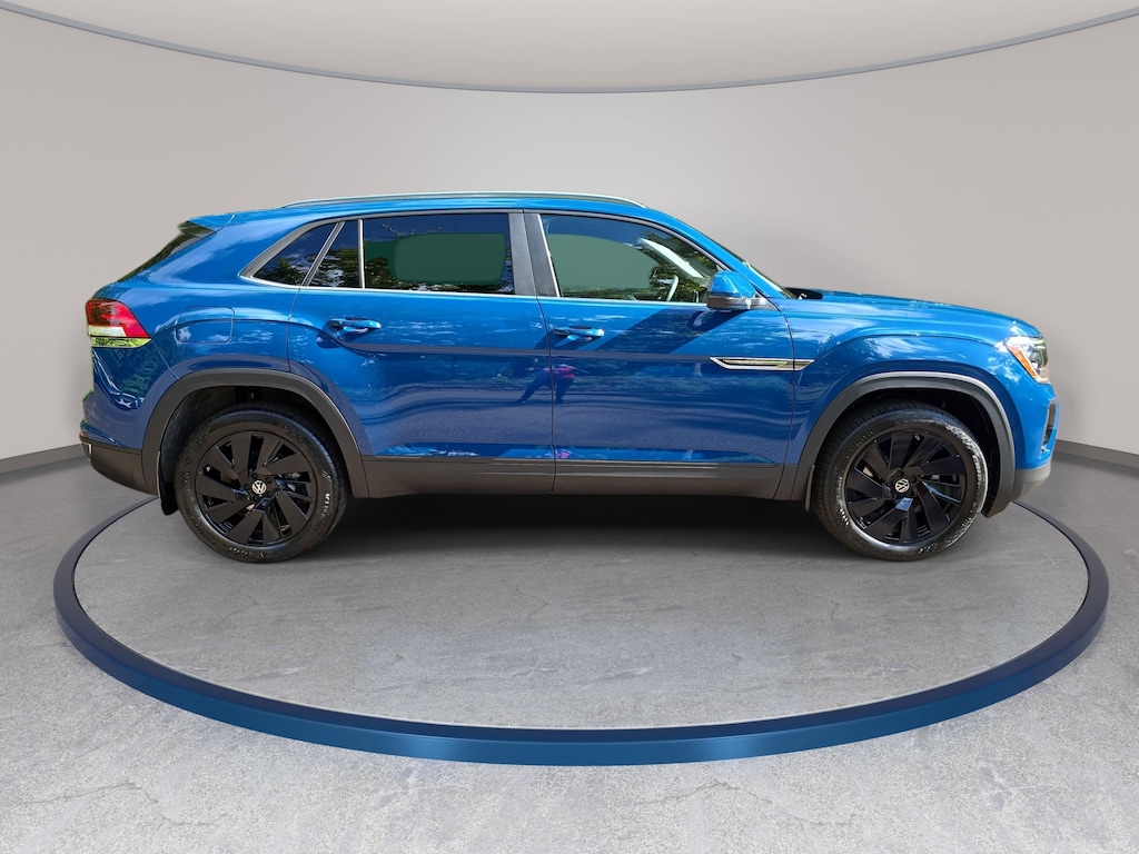 New 2026 Volkswagen Atlas Cross Sport 2.0T SE w/Technology SUV