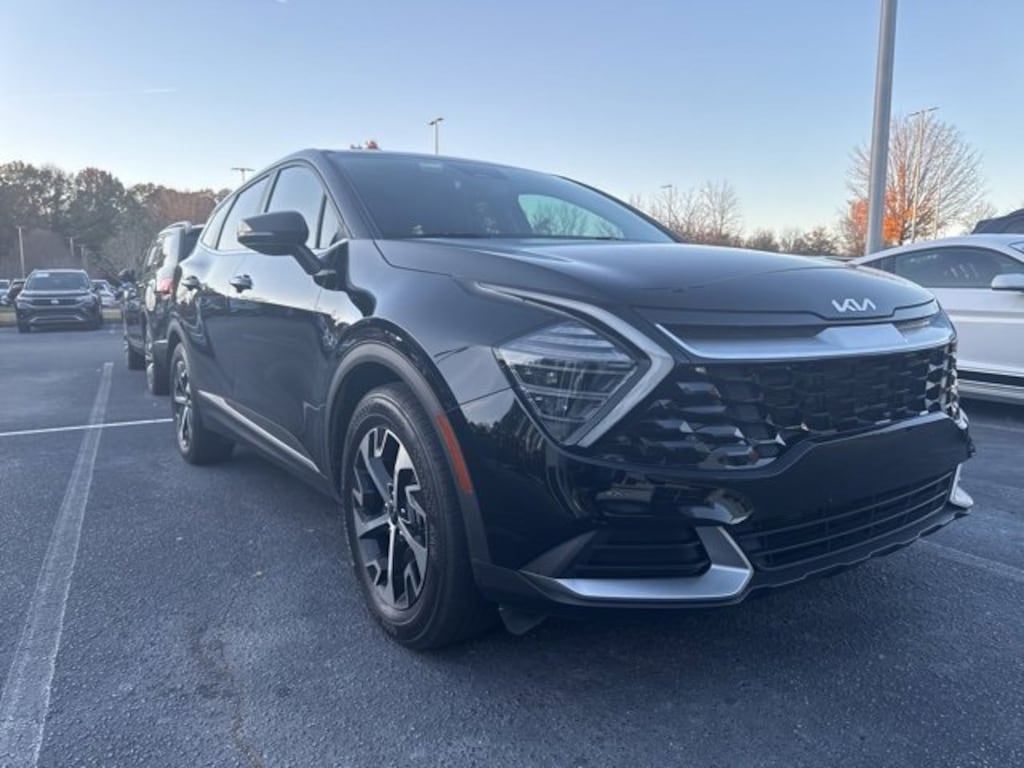 Used 2024 Kia Sportage EX SUV