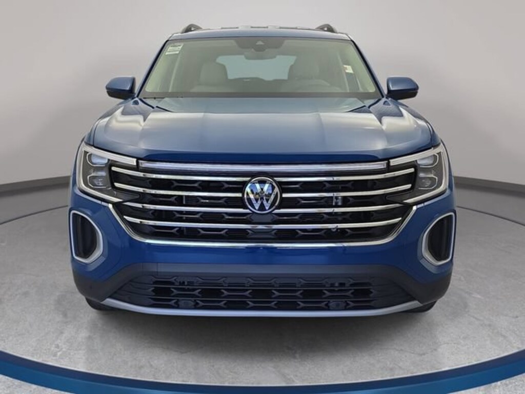 Used 2025 Volkswagen Atlas 2.0T SE w/Technology SUV