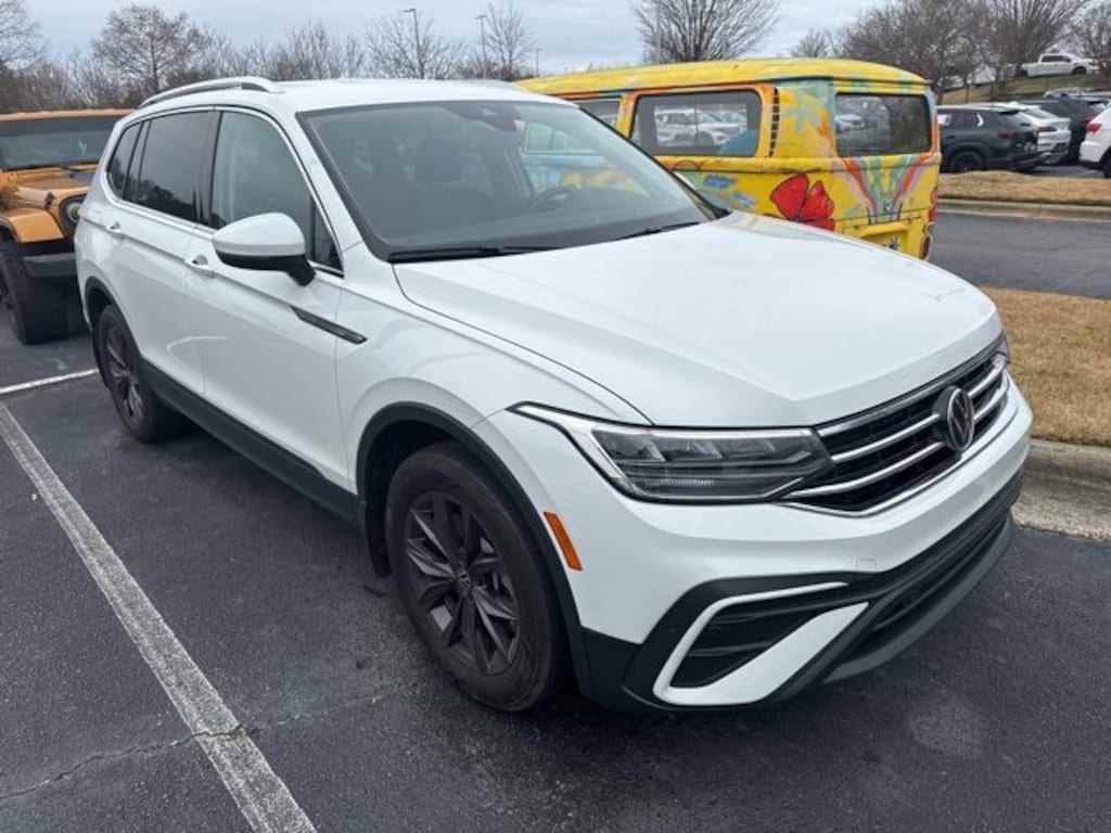 Used 2022 Volkswagen Tiguan 2.0T SE SUV