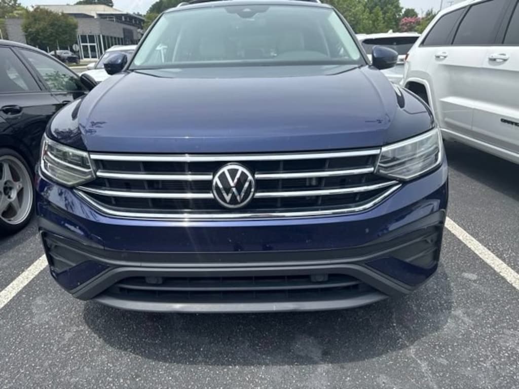 Used 2022 Volkswagen Tiguan 2.0T SE SUV
