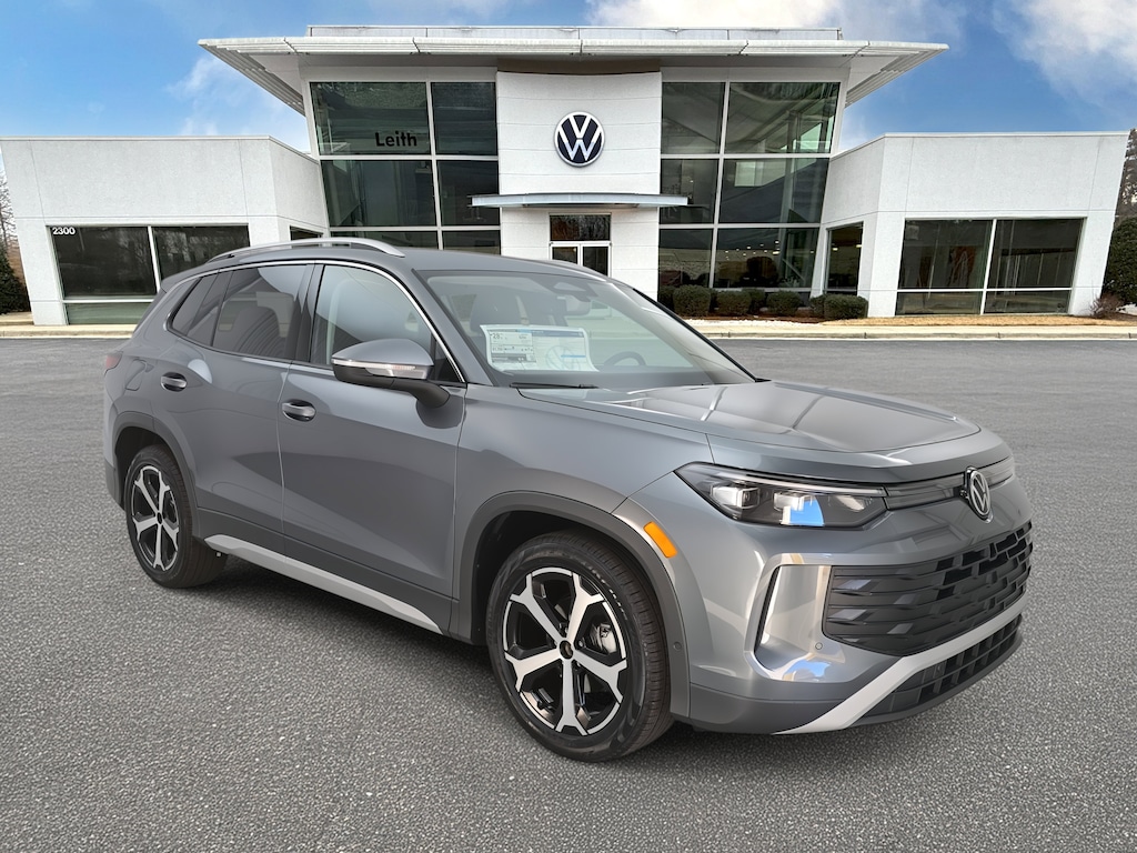 New 2026 Volkswagen Tiguan 2.0T SE SUV