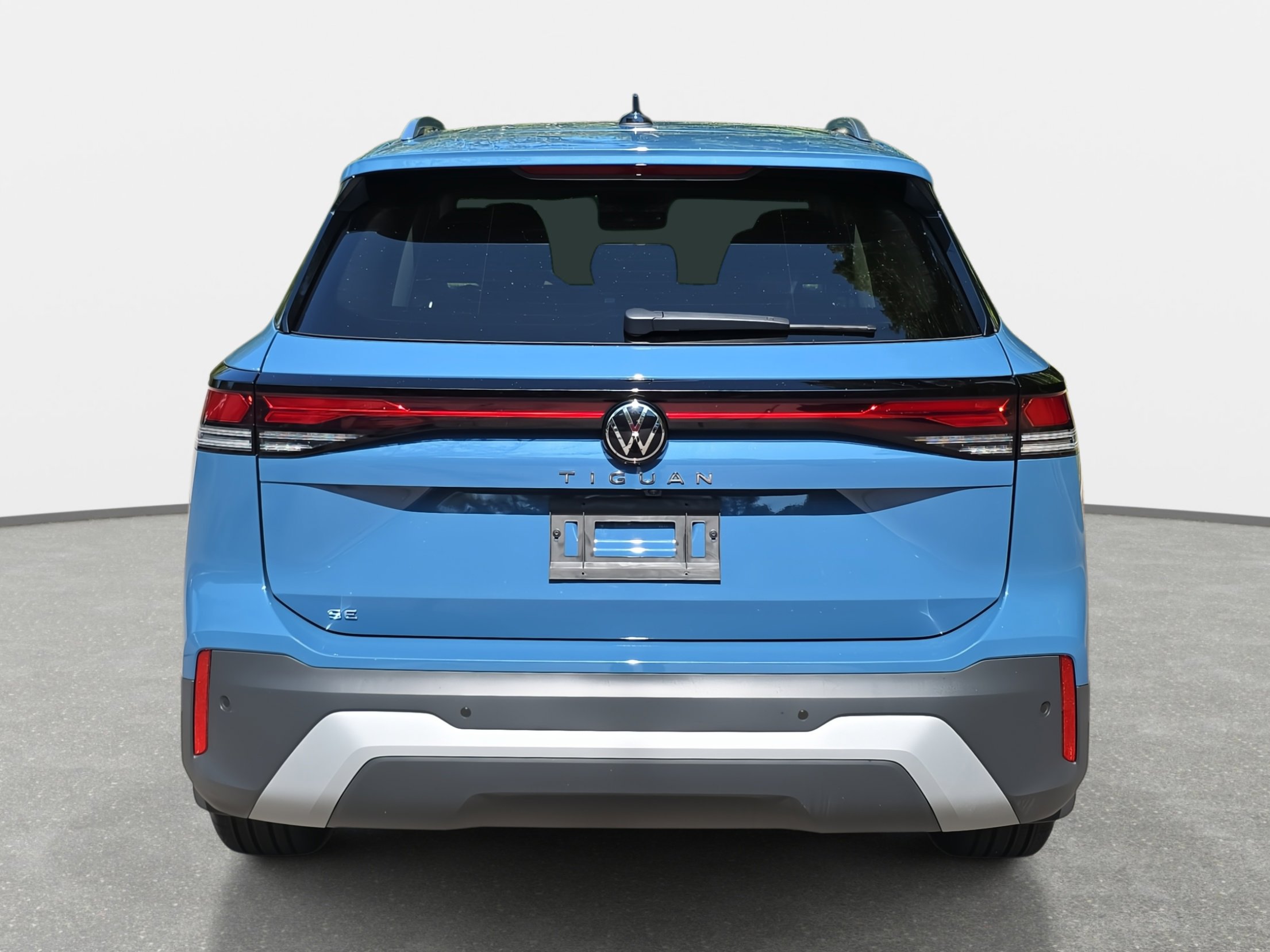 2025 Volkswagen Tiguan SE photo 4