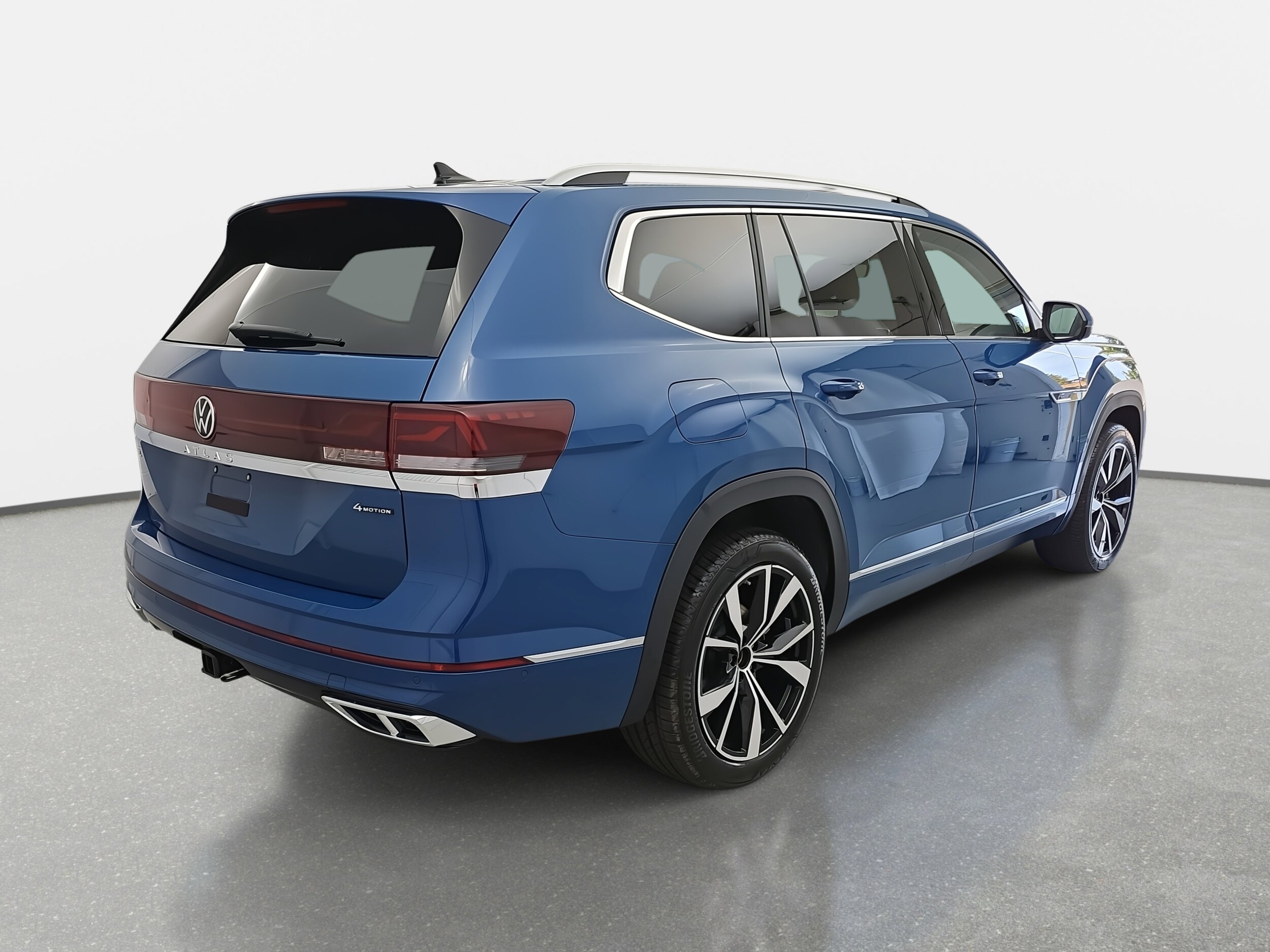 2026 Volkswagen Atlas SEL Premium R-Line photo 3
