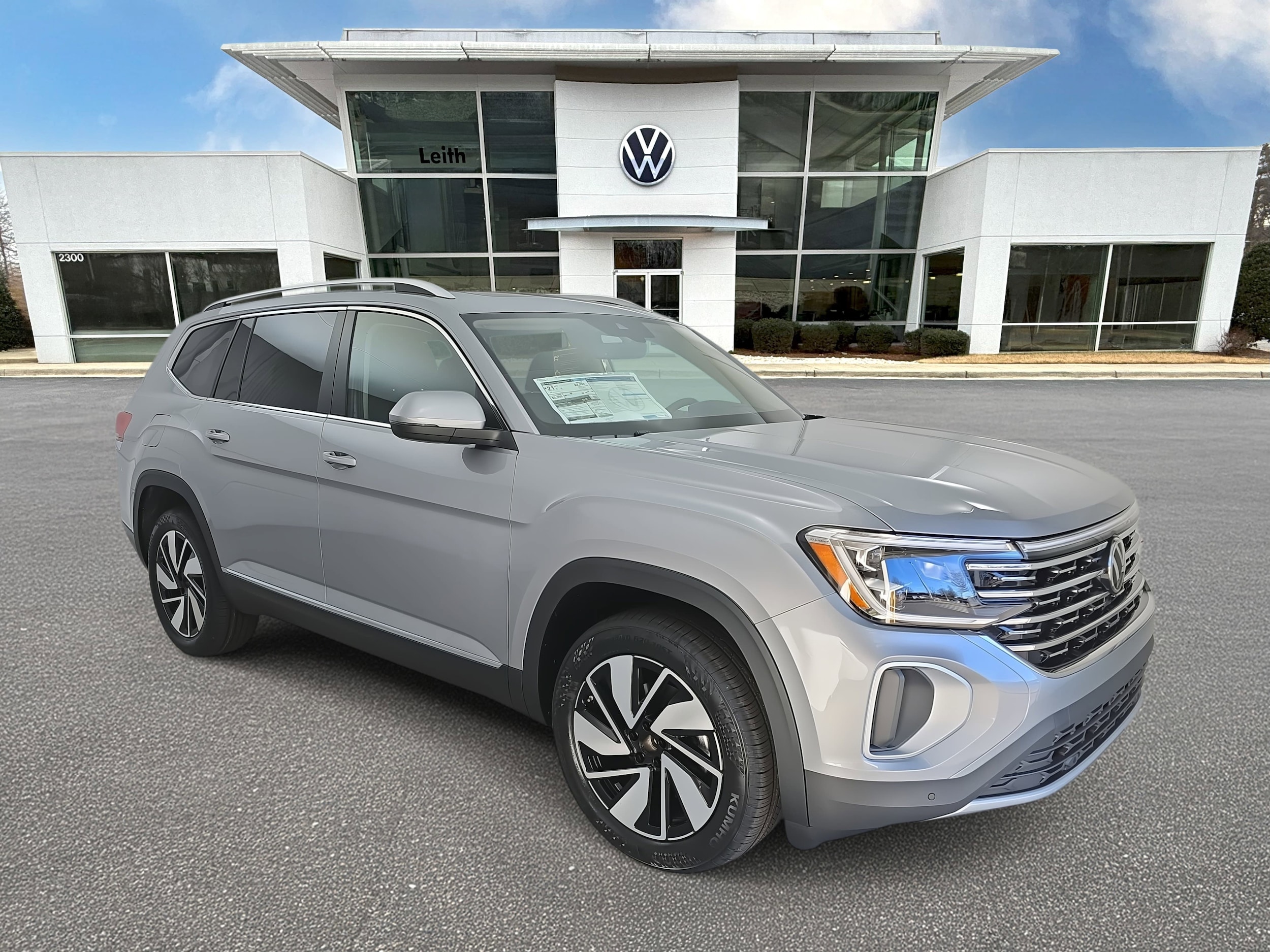 2026 Volkswagen Atlas SEL's photo