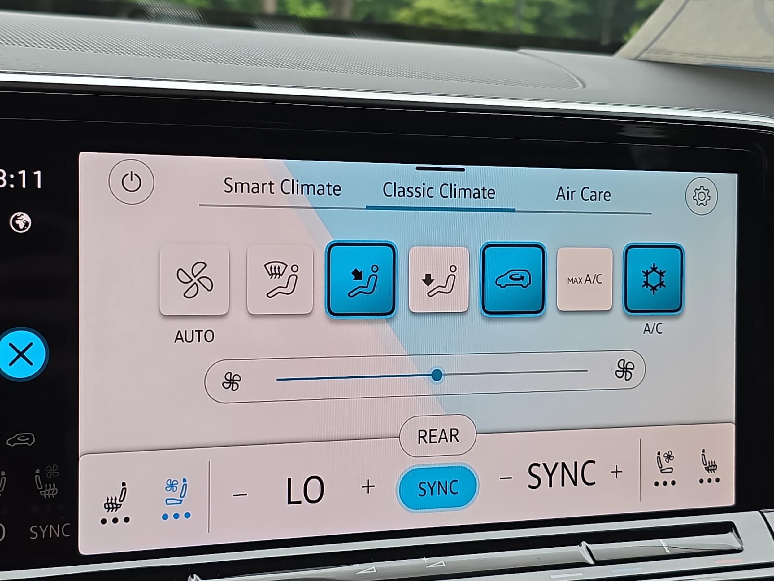 2026 Volkswagen Atlas SE - Photo 24