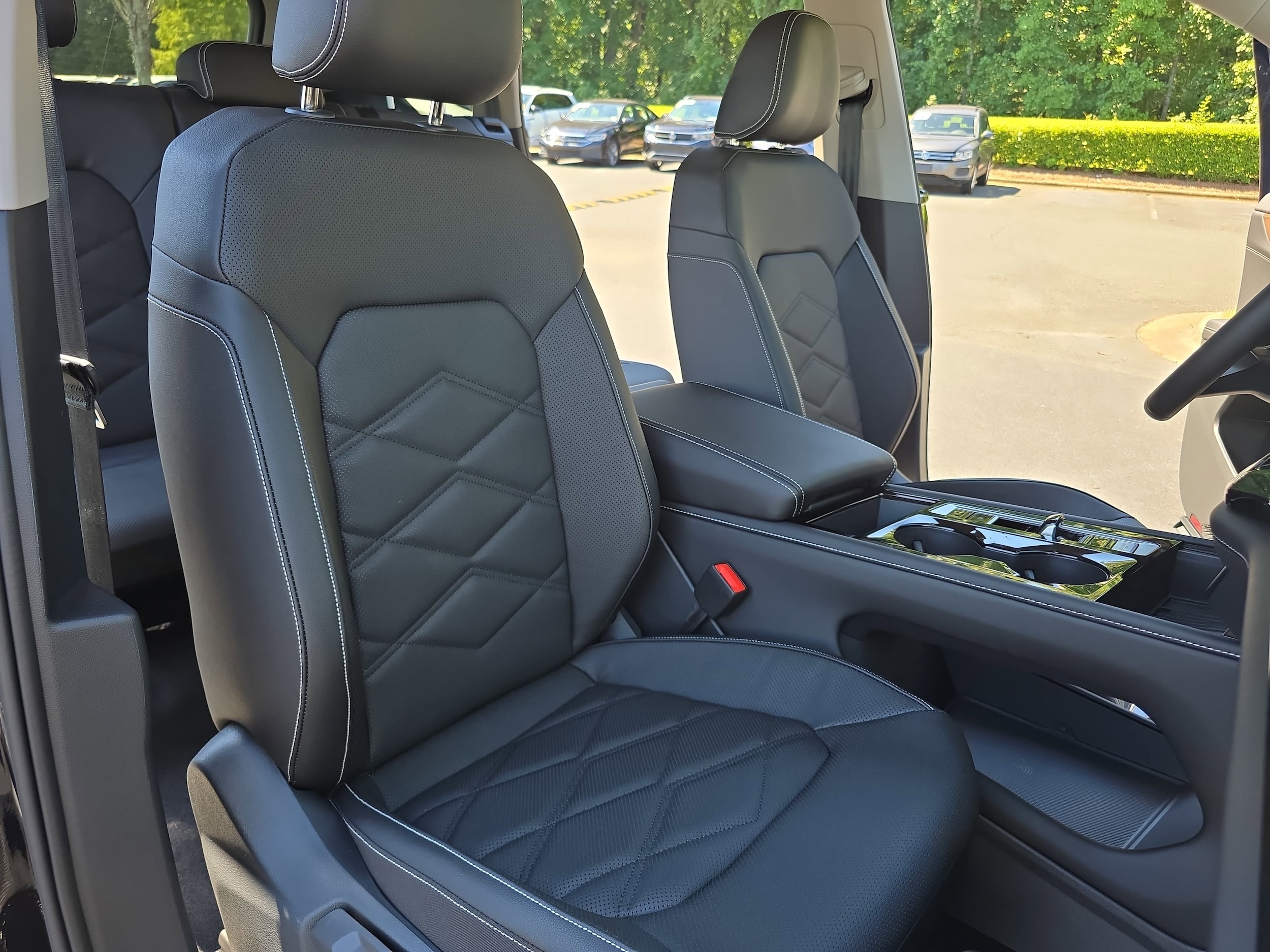 2026 Volkswagen Atlas SE w/Tech - Photo 10