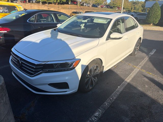 Used 2021 Volkswagen Passat 2.0T SE Sedan