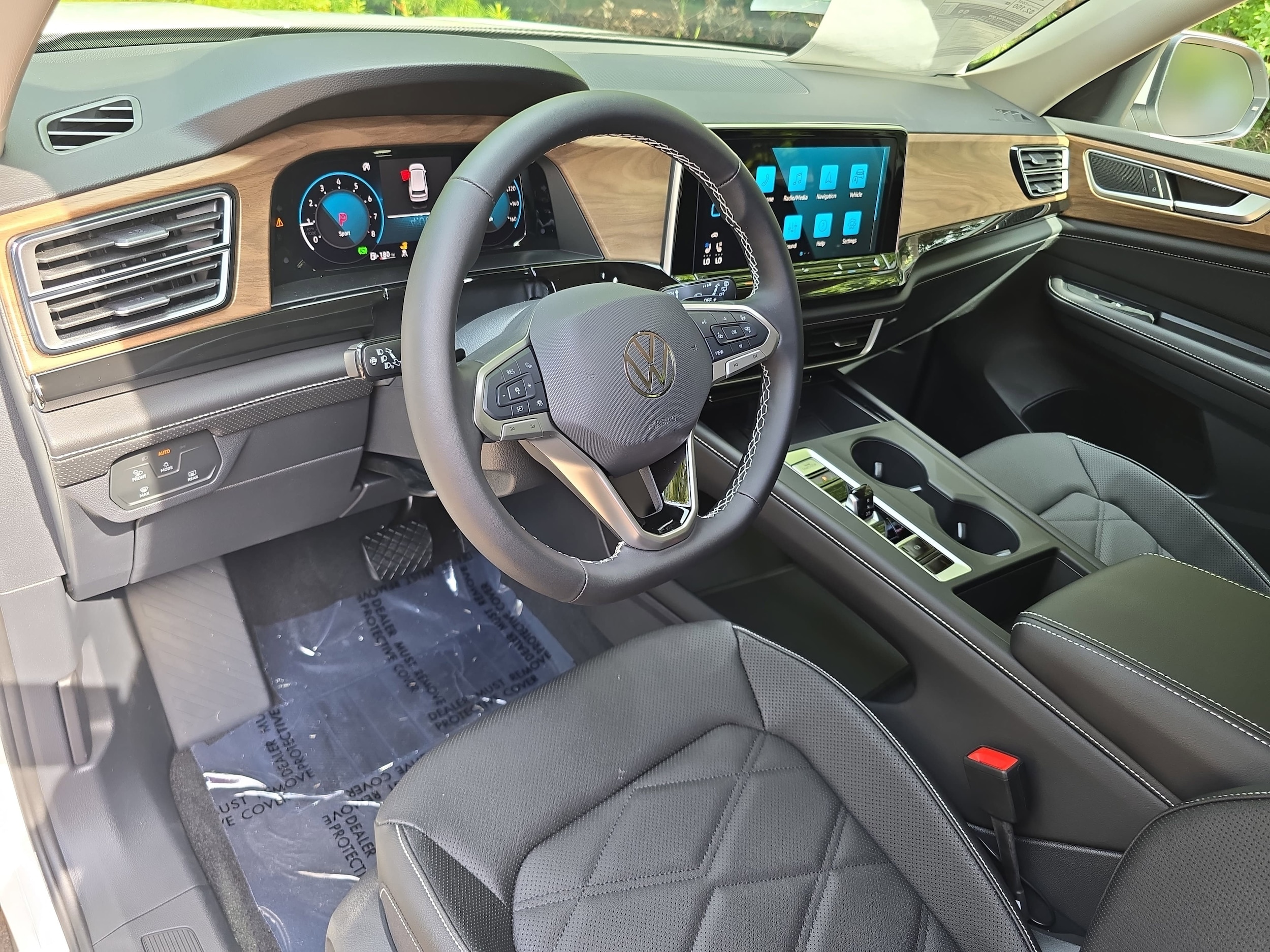 2026 Volkswagen Atlas SE - Photo 16