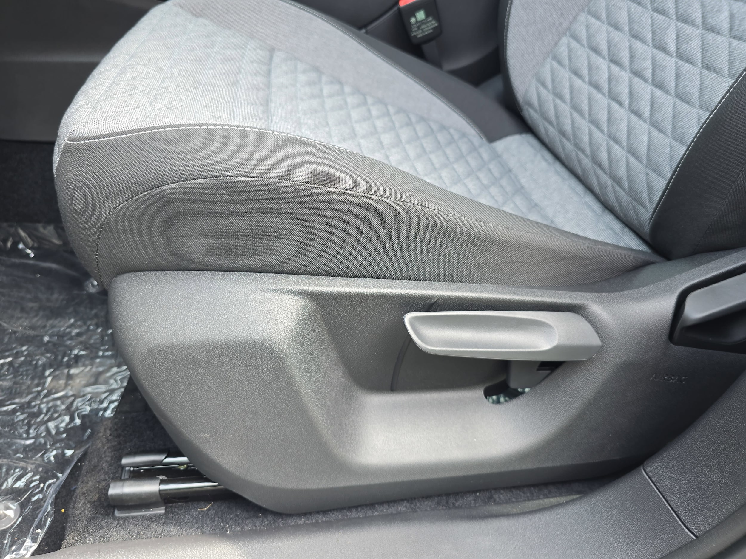 2025 Volkswagen Tiguan S - Photo 27