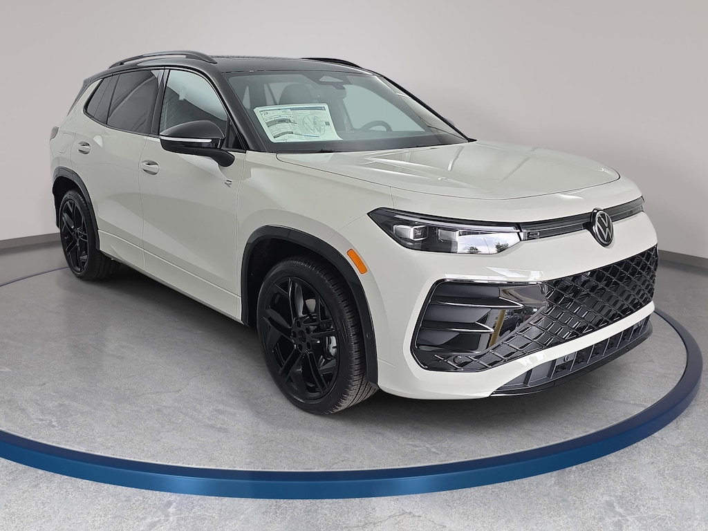 New 2026 Volkswagen Tiguan 2.0T SE R-Line Black SUV