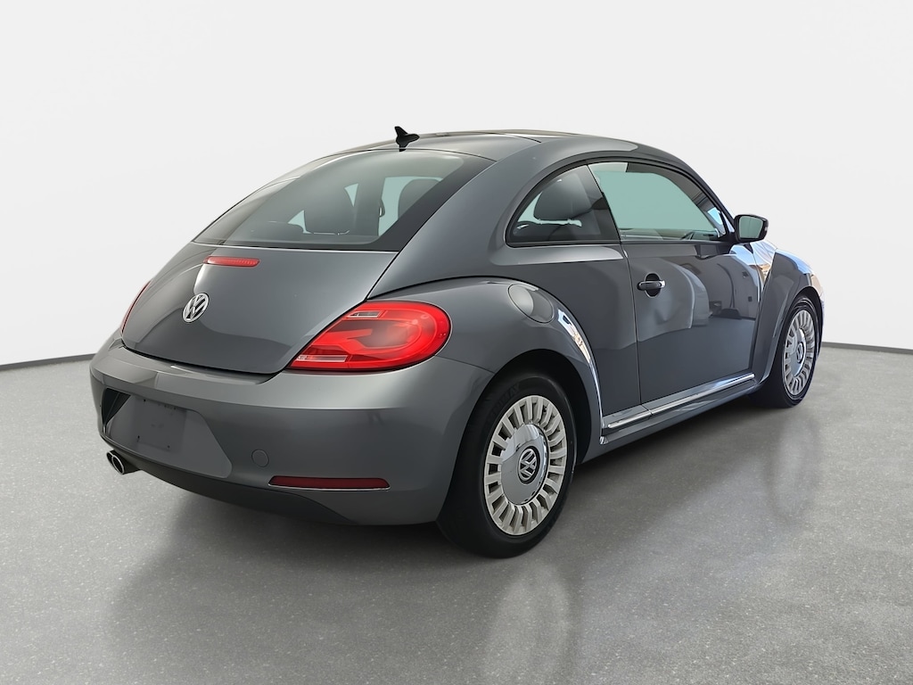 Used 2013 Volkswagen Beetle 2.5L Hatchback