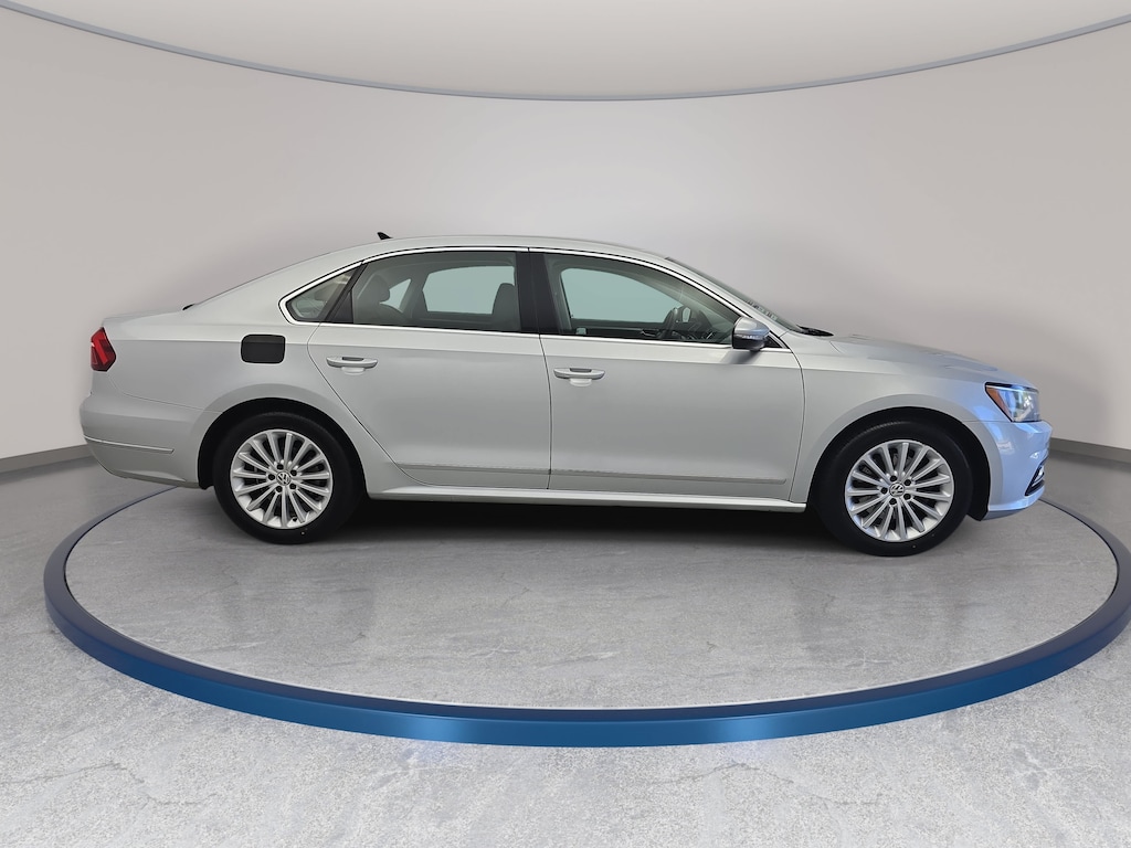 Used 2017 Volkswagen Passat 1.8T SE Sedan