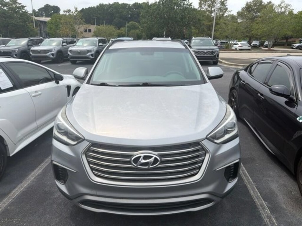 Used 2017 Hyundai Santa Fe SE SUV