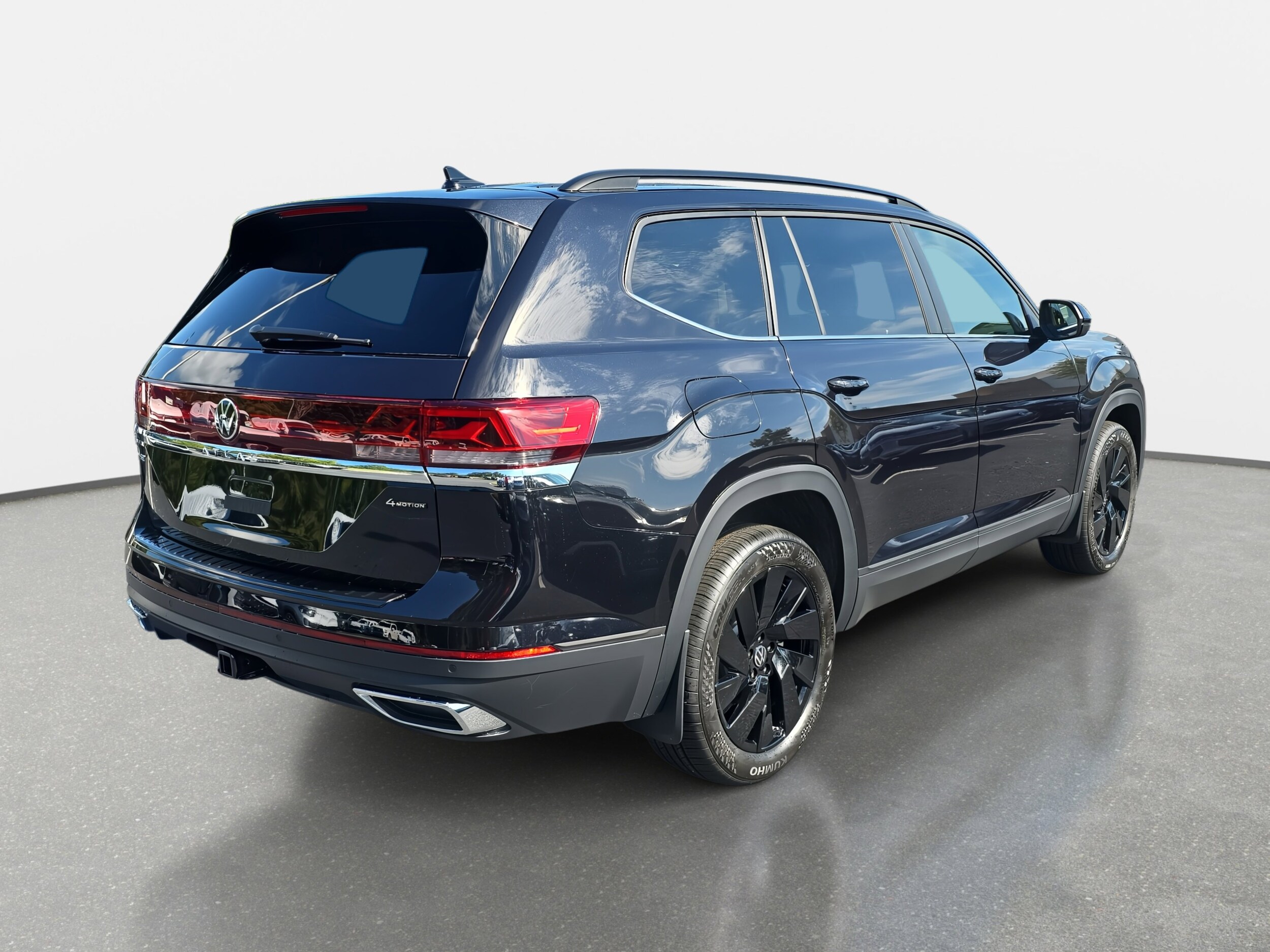 2025 Volkswagen Atlas SE Technology photo 3