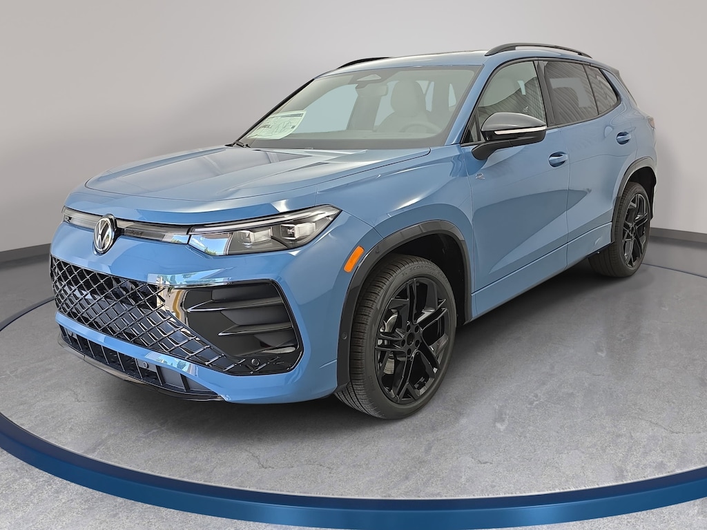 New 2026 Volkswagen Tiguan 2.0T SE R-Line Black SUV