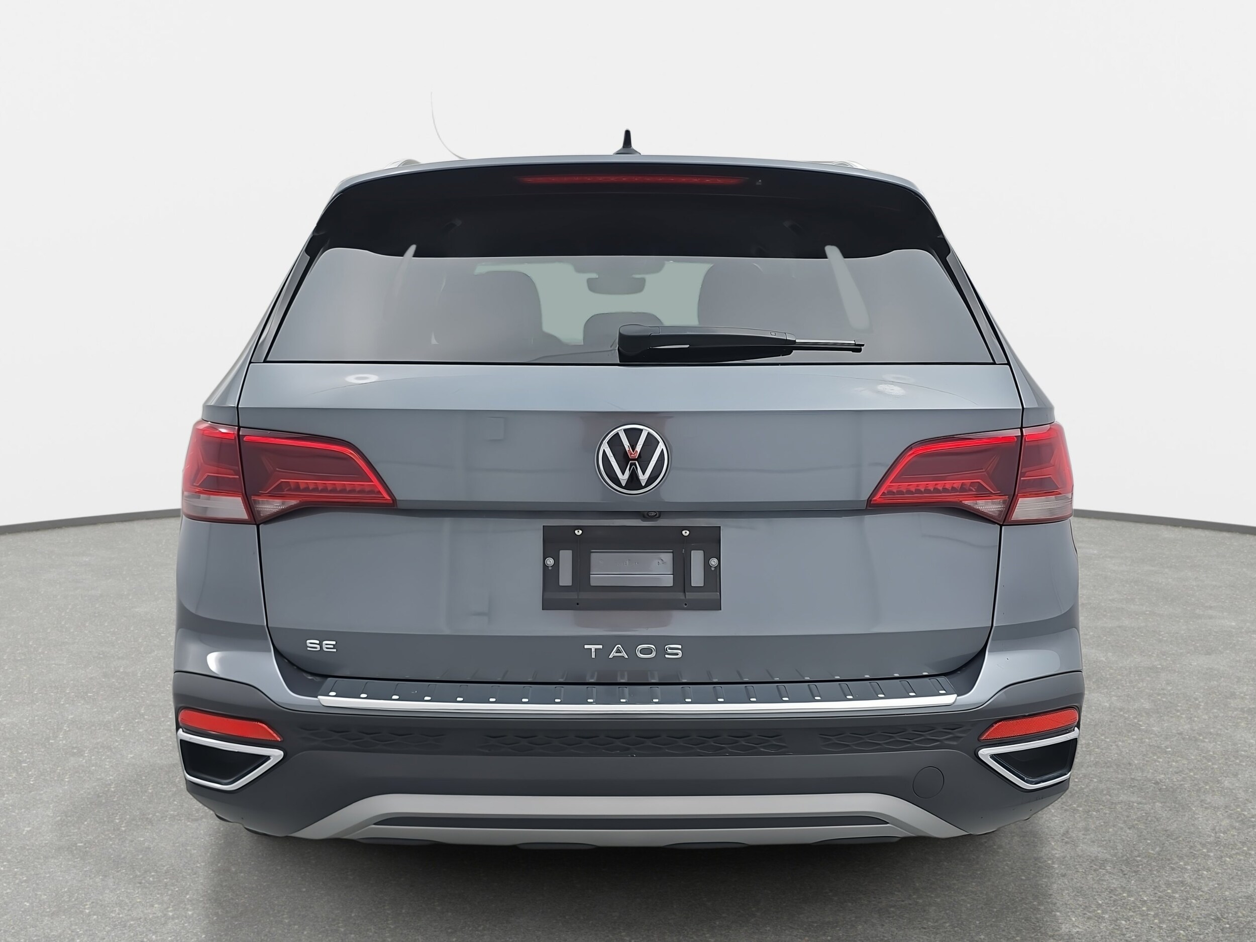 2023 Volkswagen Taos SE photo 4