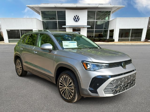 Used 2025 Volkswagen Taos 1.5T SE SUV