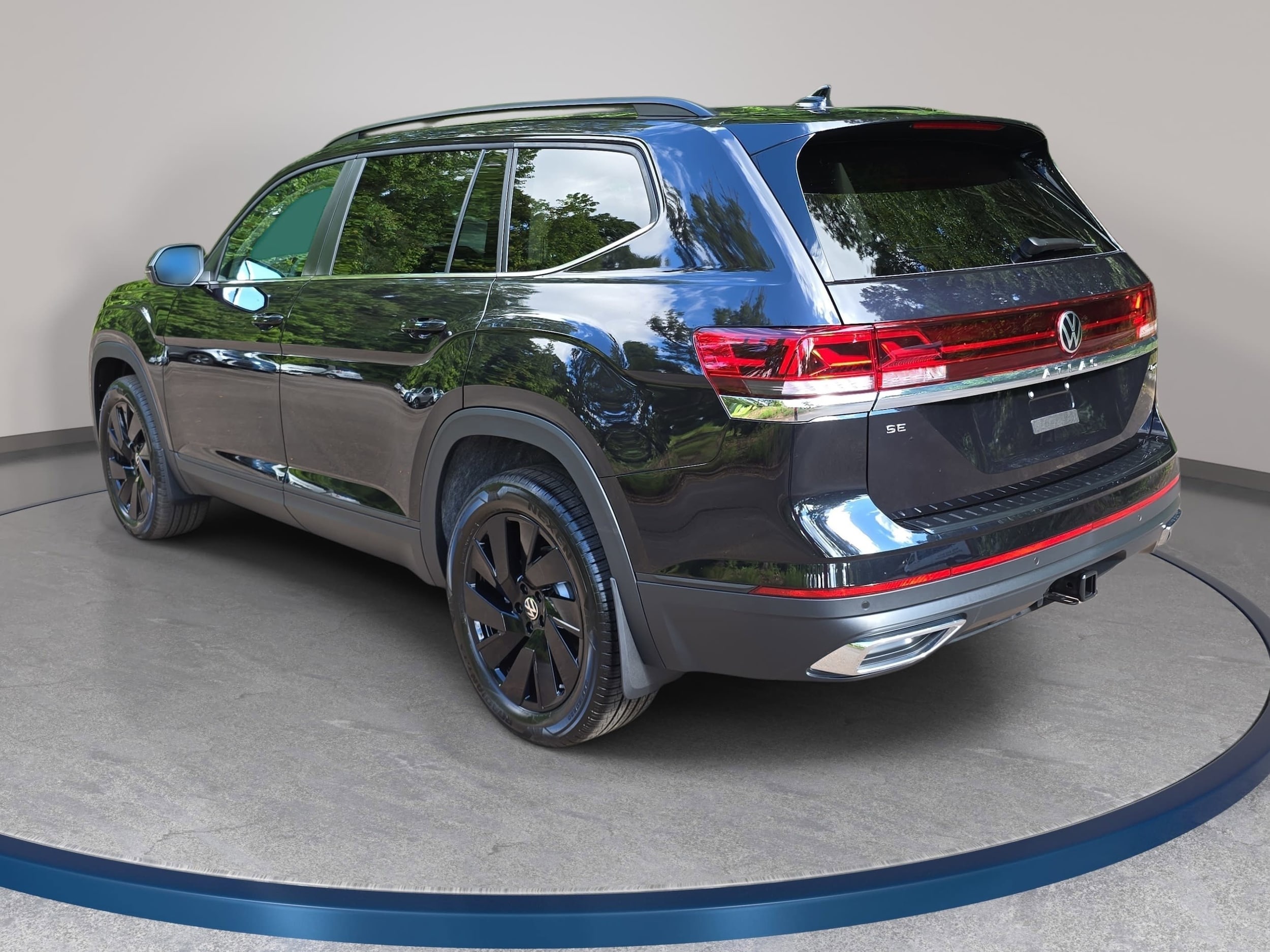 2026 Volkswagen Atlas SE w/Tech - Photo 7