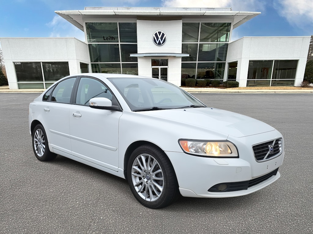 Used 2010 Volvo S40 2.4i Sedan