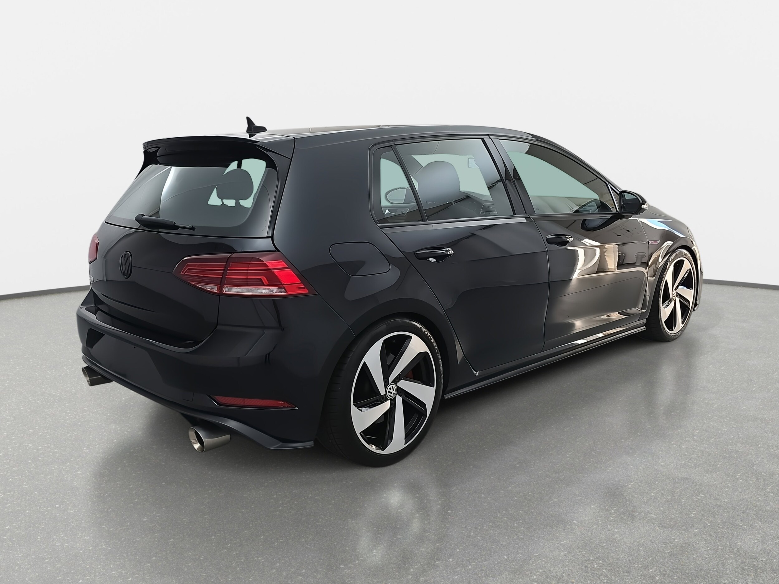 2021 Volkswagen Golf GTI S photo 3