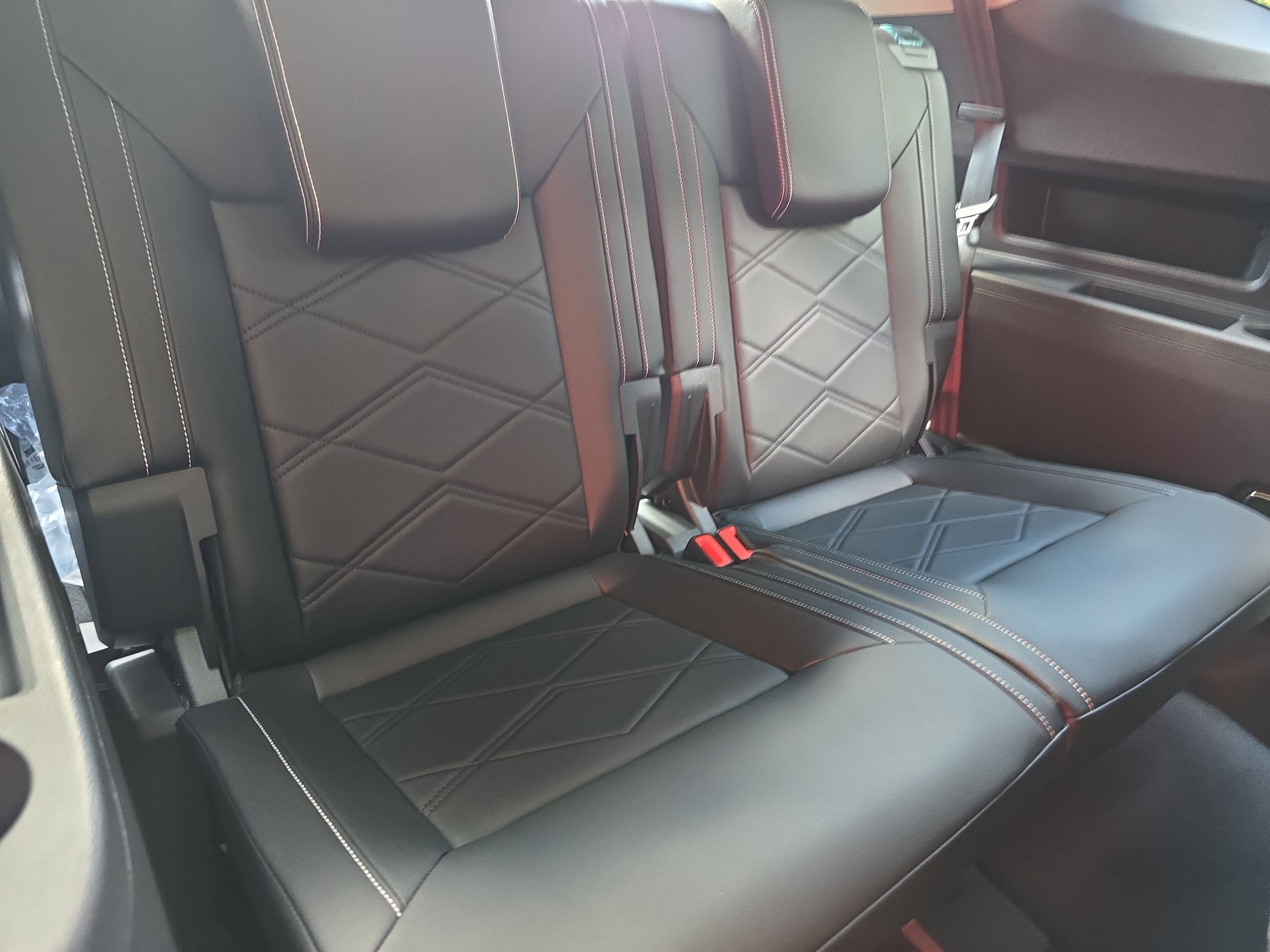 2026 Volkswagen Atlas SE w/Tech - Photo 12