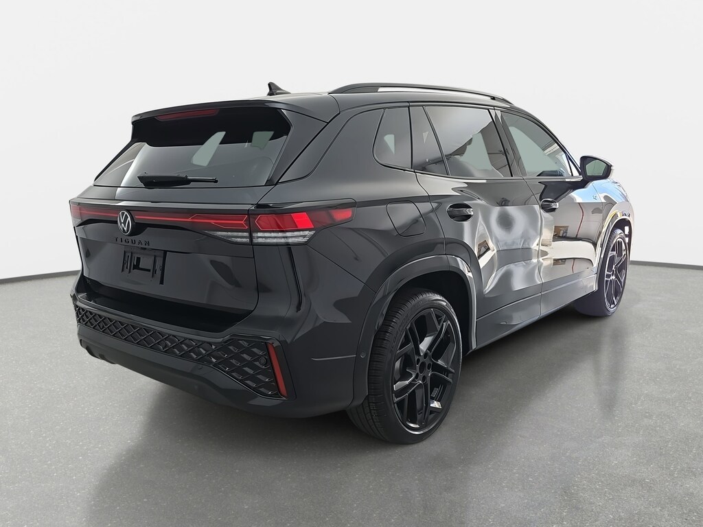 New 2026 Volkswagen Tiguan 2.0T SE R-Line Black SUV