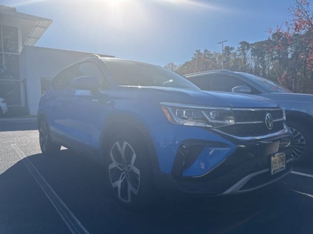 Used 2022 Volkswagen Taos 1.5T SEL 4MOTION SUV