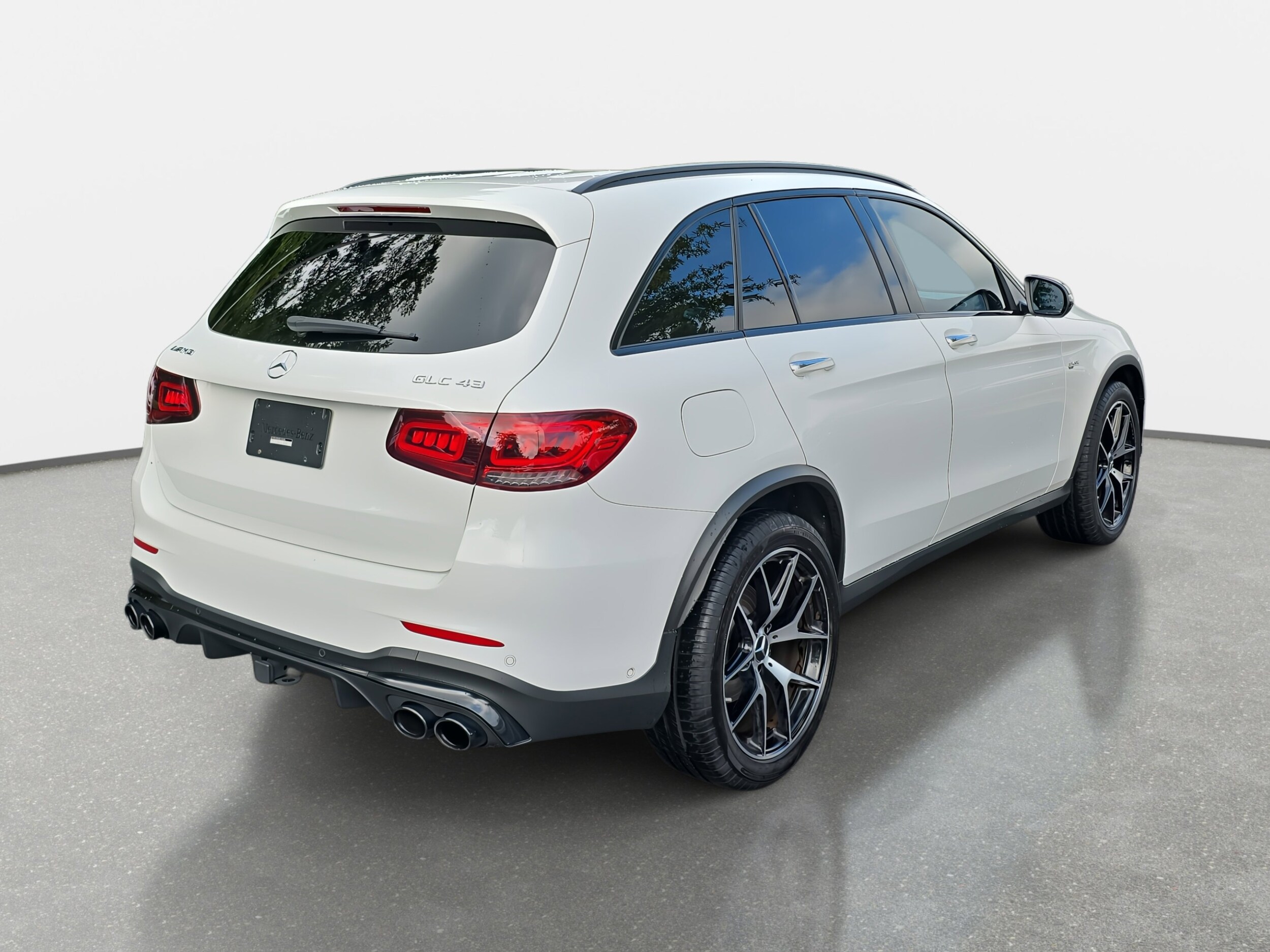 2022 Mercedes Benz GLC AMG 43 4MATIC photo 2