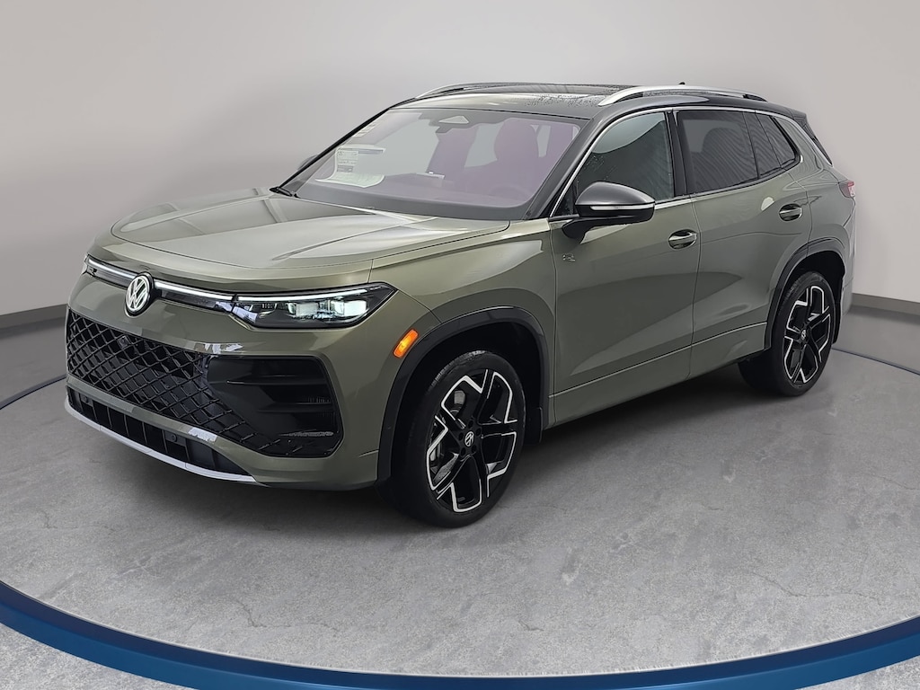 New 2026 Volkswagen Tiguan SEL R-Line Turbo SUV
