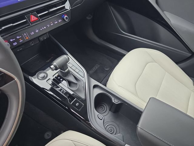 2023 Kia Niro EX - Photo 24