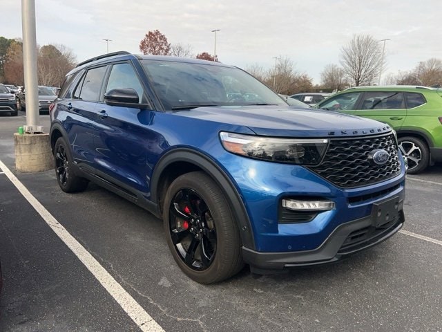 2021 Ford Explorer ST's photo