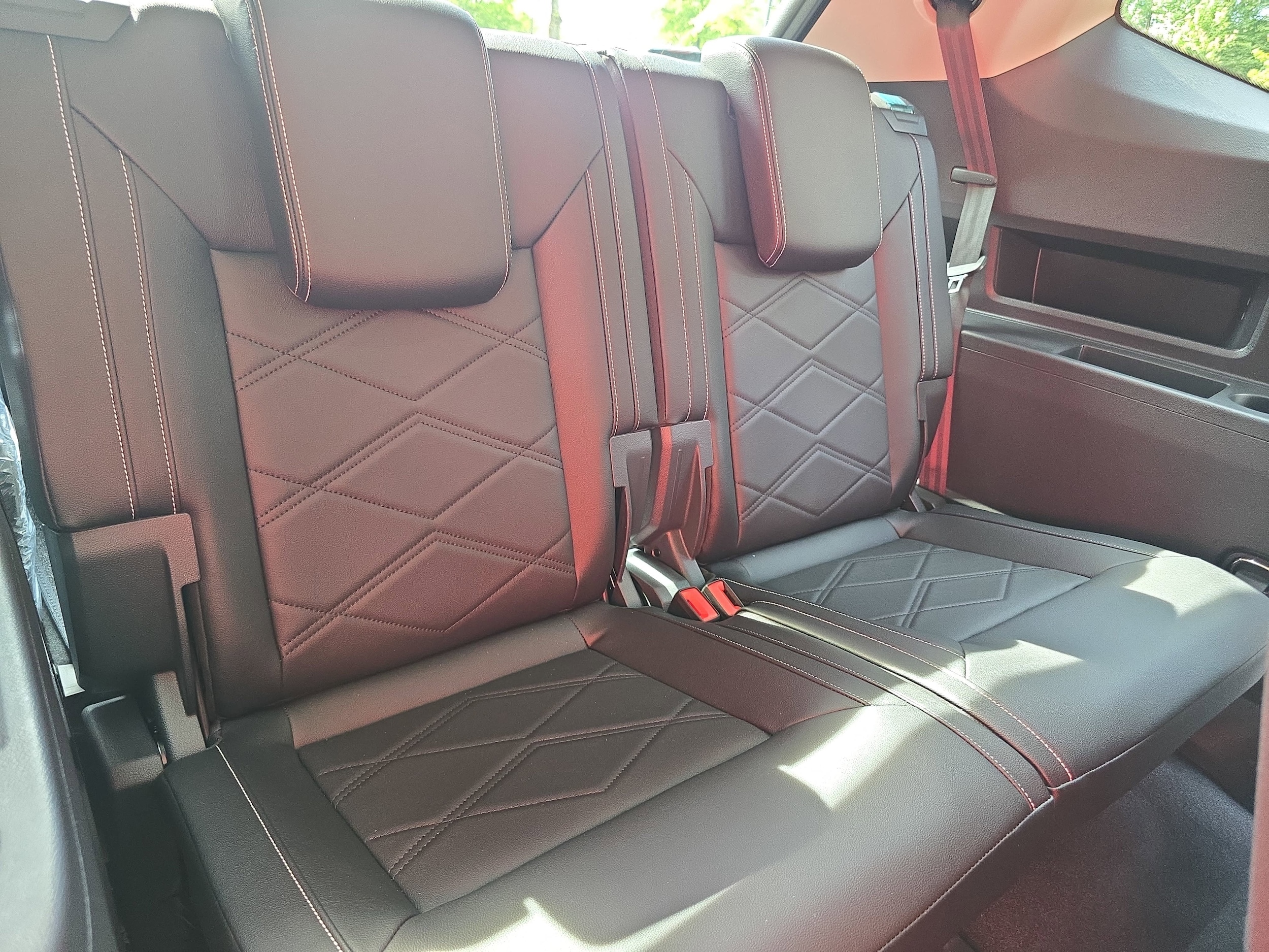 2026 Volkswagen Atlas SE - Photo 12