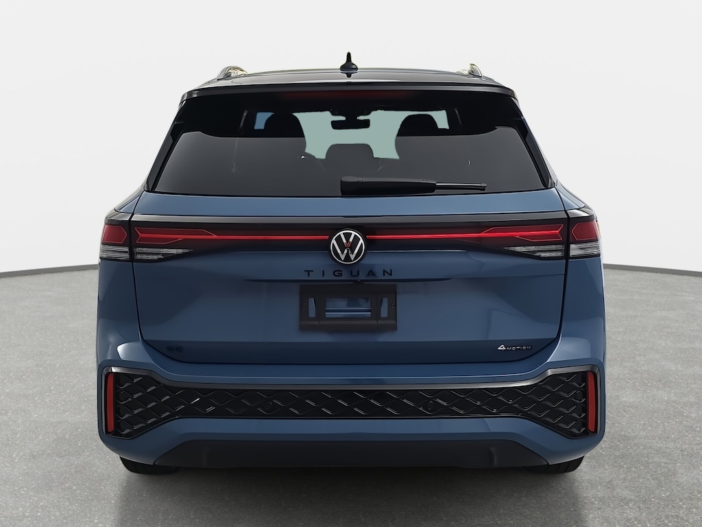 New 2026 Volkswagen Tiguan SE R-Line Black 2.0T SE R-Line Black 4MOTION