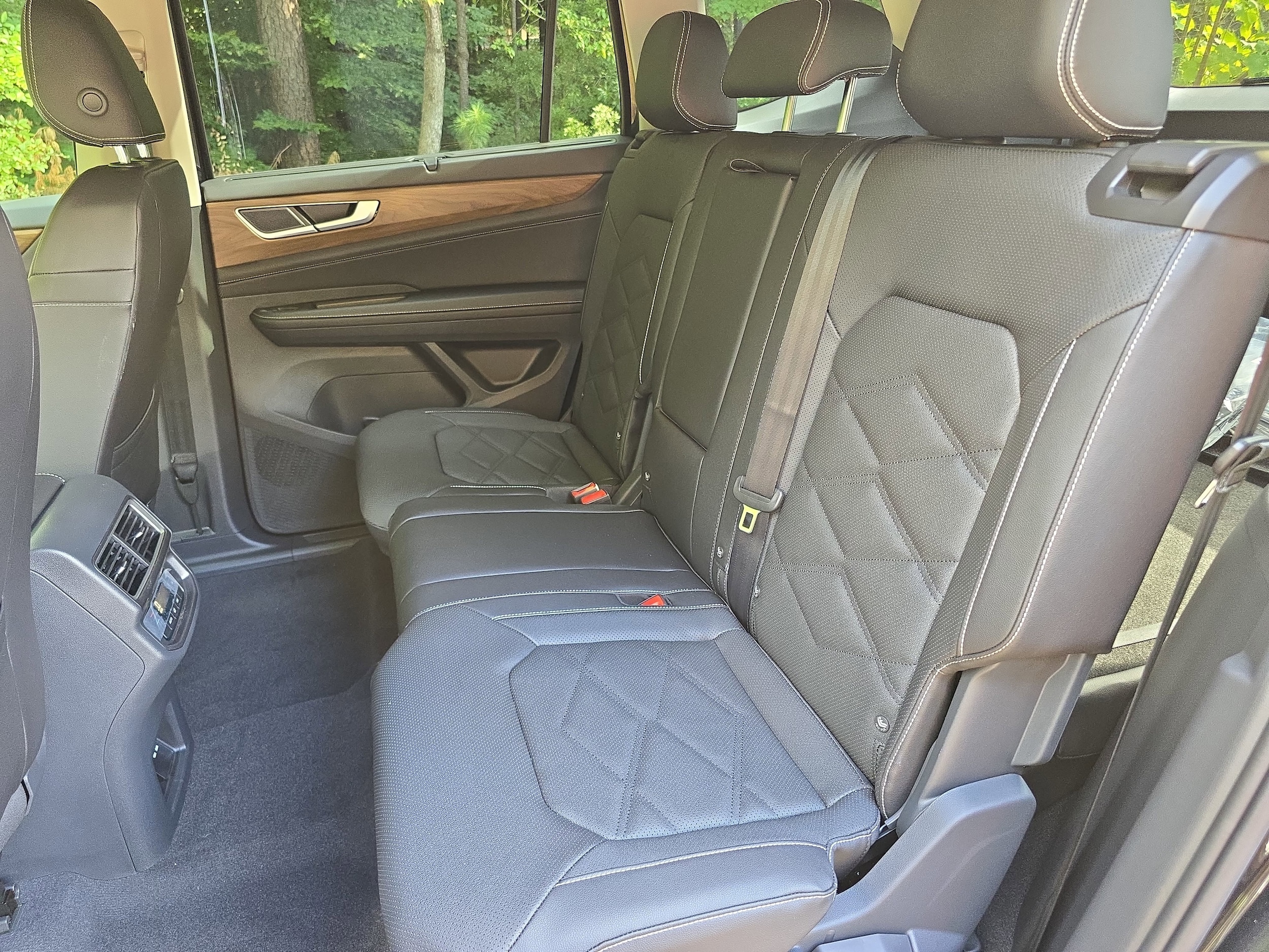 2026 Volkswagen Atlas SE w/Tech - Photo 15