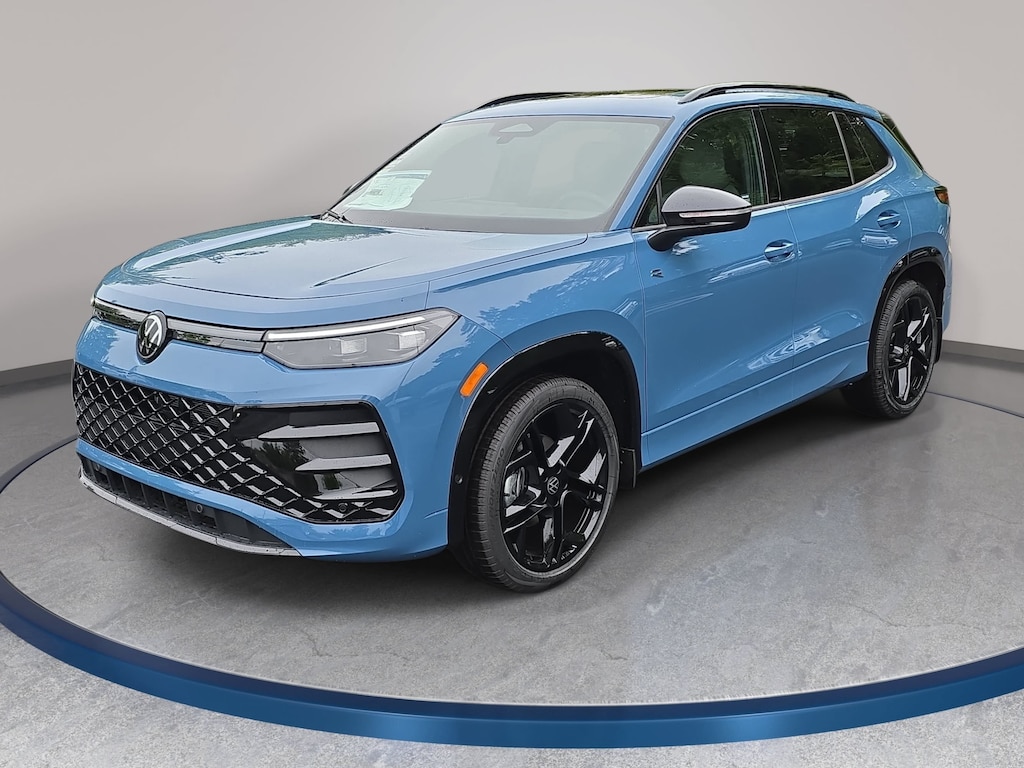 New 2026 Volkswagen Tiguan SE R-Line Black SUV