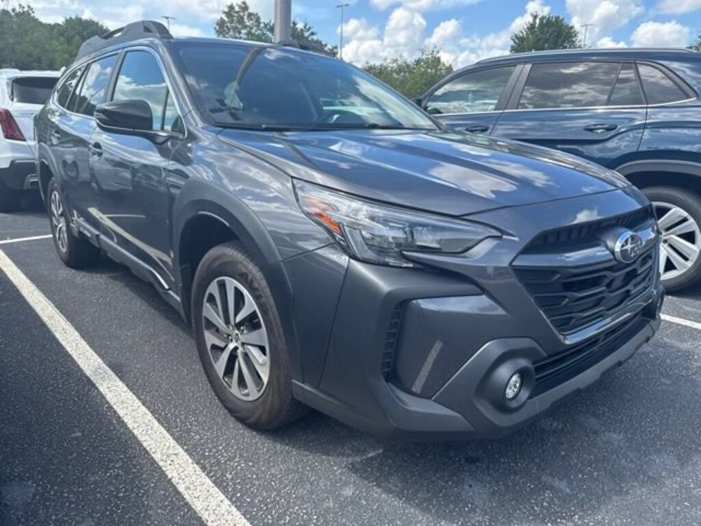 Used 2025 Subaru Outback Premium SUV