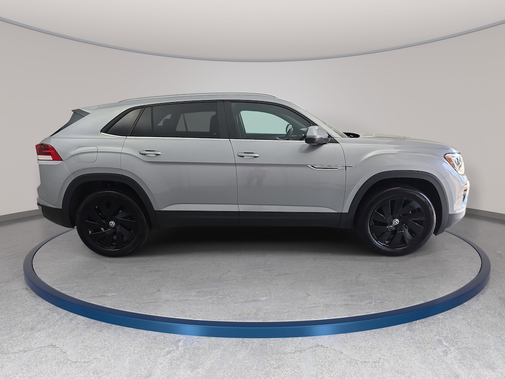 Used 2025 Volkswagen Atlas Cross Sport 2.0T SE w/Technology SUV