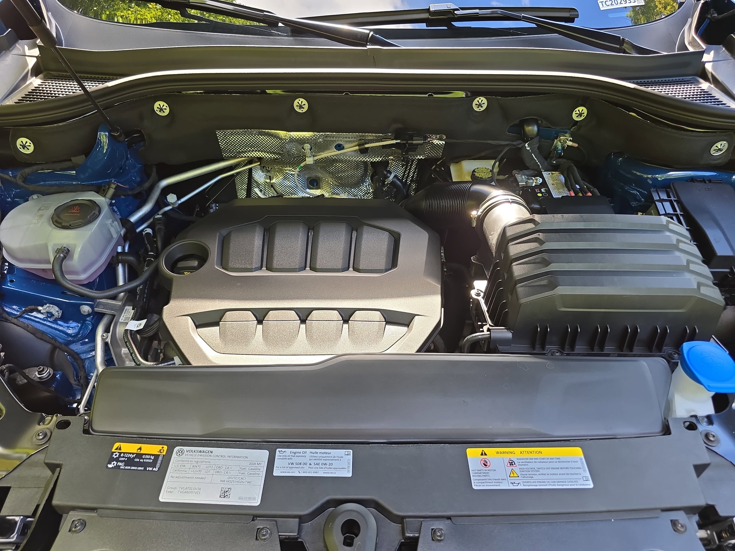 2026 Volkswagen Atlas Cross Sport SE w/Tech - Photo 31
