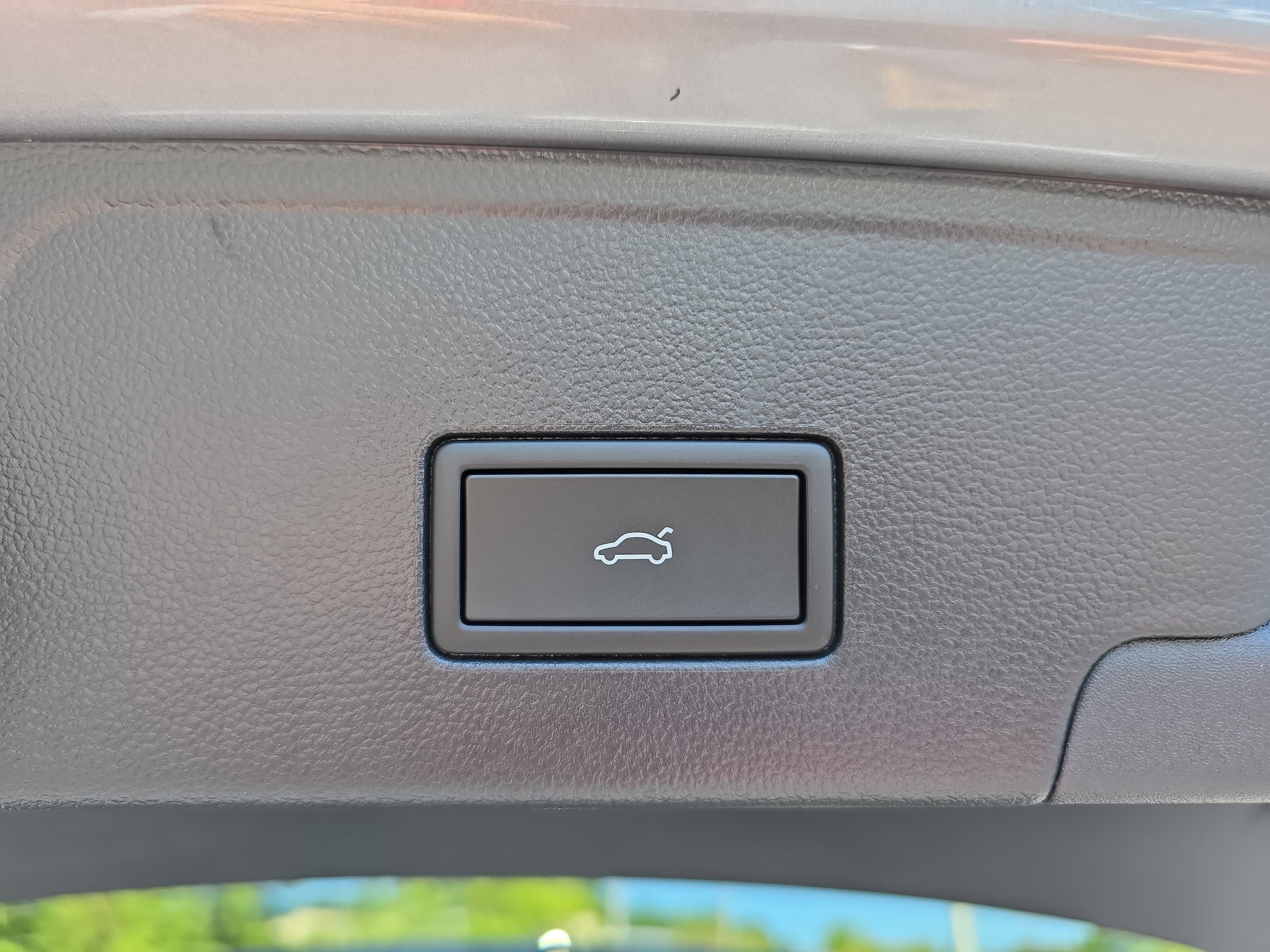 2026 Volkswagen Atlas Cross Sport SE w/Tech - Photo 13