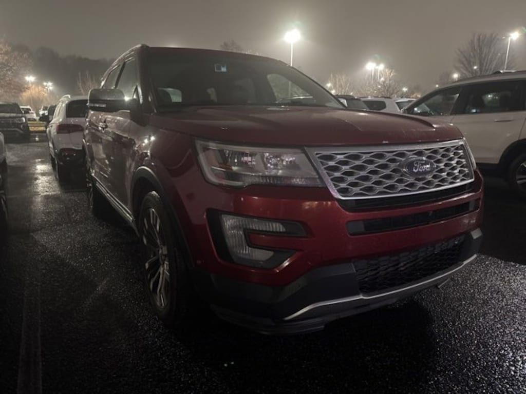 Used 2017 Ford Explorer Platinum SUV