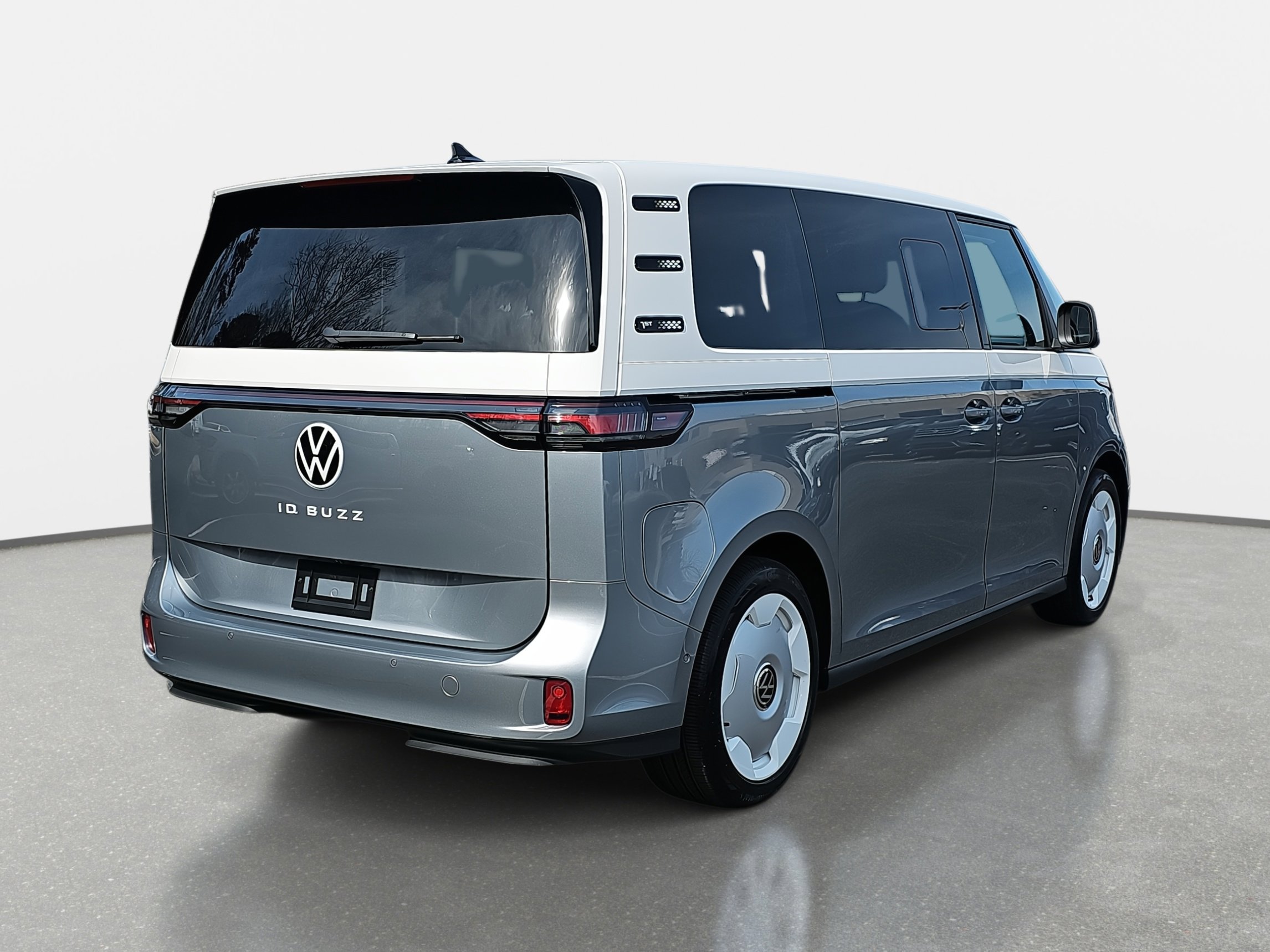 2025 Volkswagen ID. Buzz photo 3